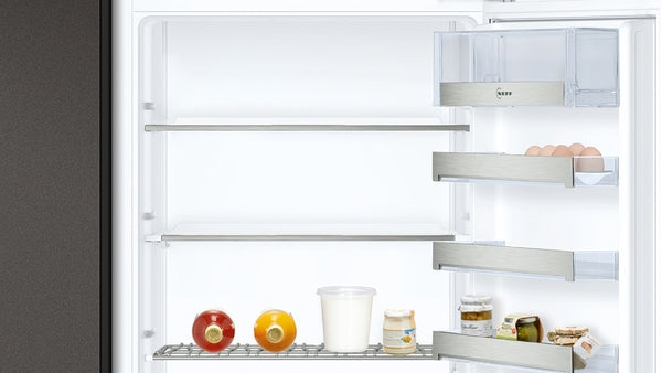N 70, Built-in fridge-freezer with freezer at bottom, 177.2 x 55.8 cm, flat hinge-2