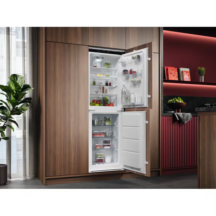 AEG 6000 TwinTech OSC6T185ES Integrated 50/50 Fridge Freezer - Sliding Hinge-5