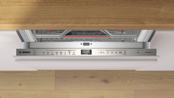 Series 6 60cm Fully Integrated Dishwashers with PerfectDry-3