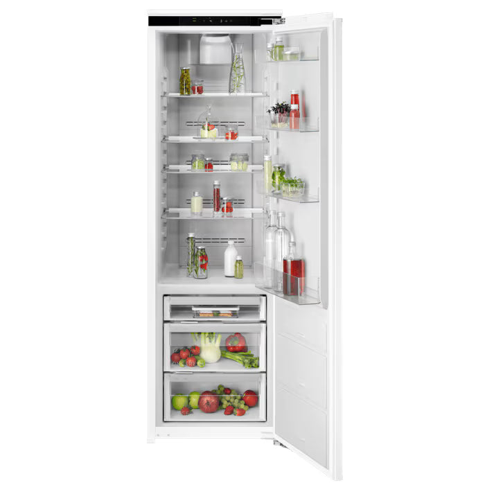 AEG NSK9Z181EC 9000 LongFresh Integrated Fridge 176.9 cm