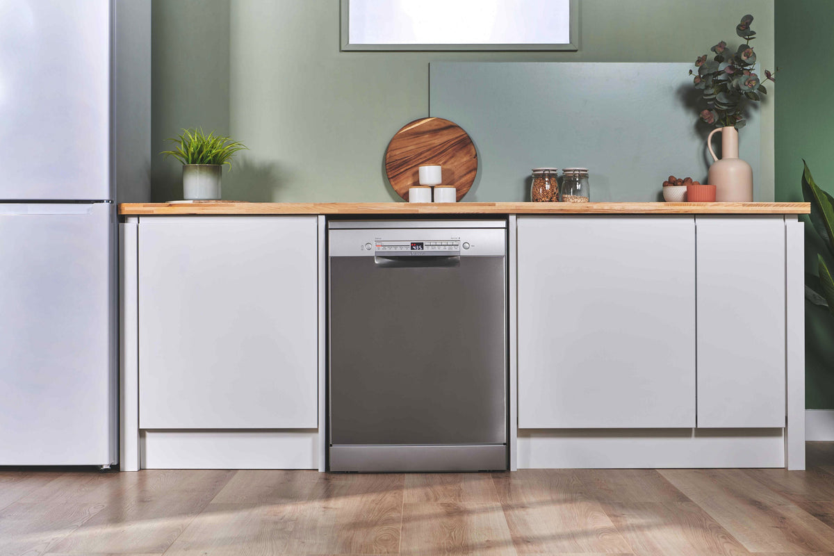 Bosch 60cm Dishwashers Series 2 SMS2HVI67G