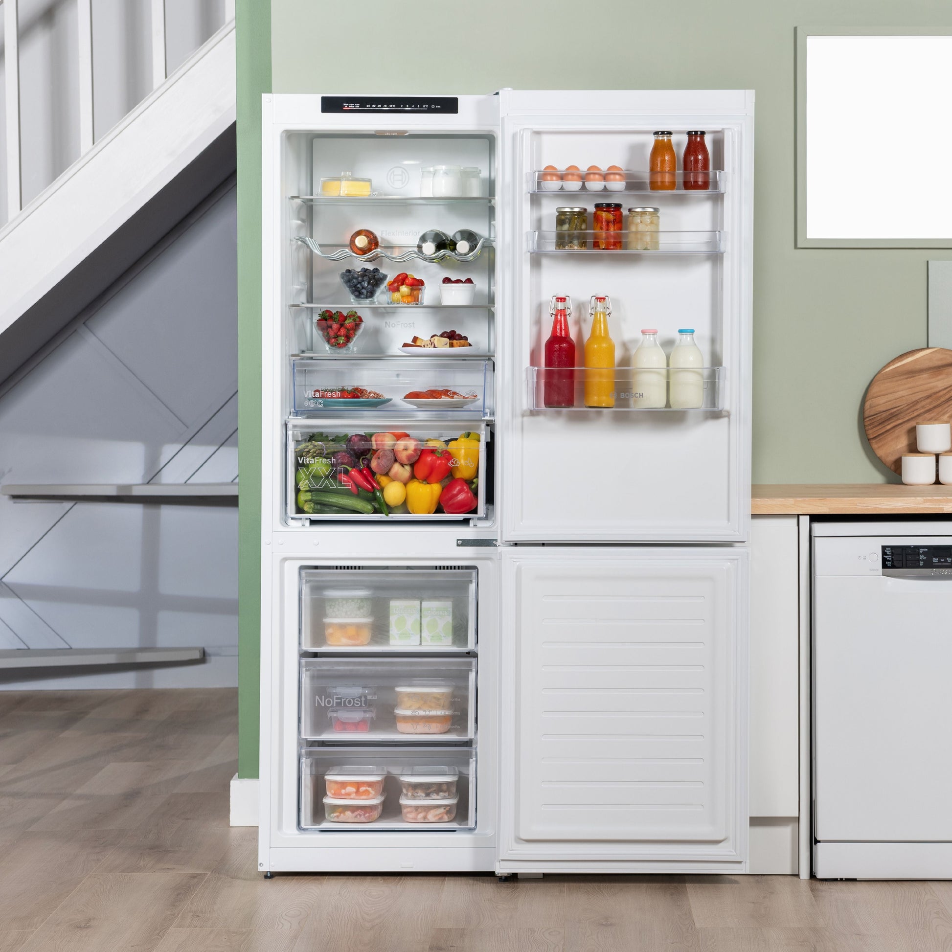 Bosch No Frost - 186cm Height Series 4 KGN362WDFG