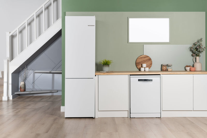 Bosch No Frost - above 200cm Height x 60cm wide Series 4 KGN392WDFG