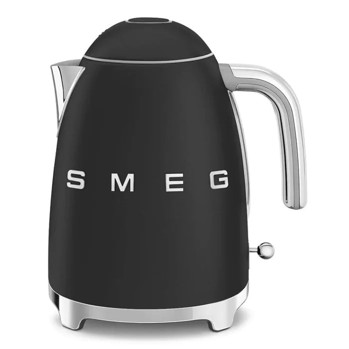 Smeg KLF03 Matte 50s Style Kettle-8