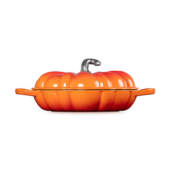 Le Creuset 28cm Volcanic Pumpkin Shallow Casserole - view 3